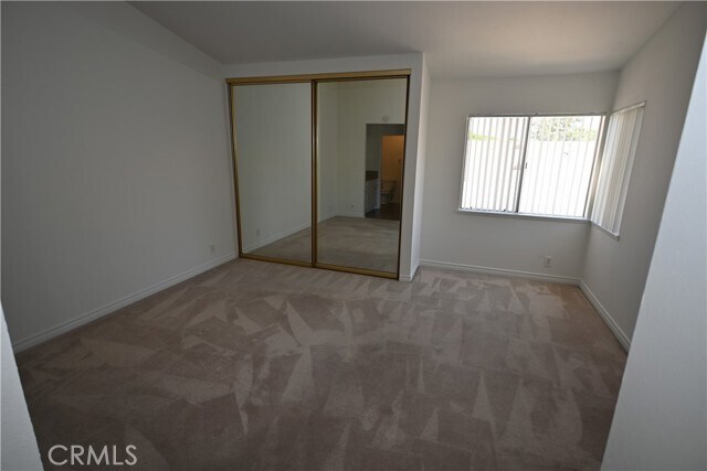 Building Photo - 17 Ashbrook
