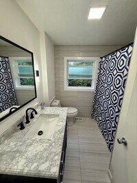 Building Photo - Beautiful Home w/Upgrades Throughout in La...