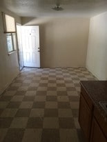 Building Photo - 2117 Mt Herman St