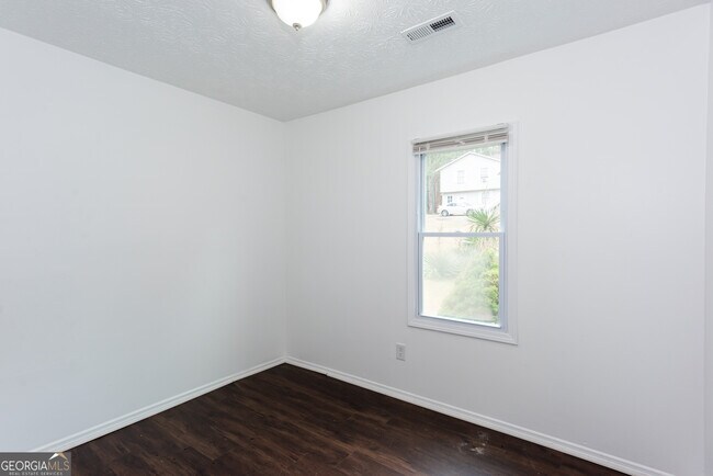 Building Photo - 6960 Brown Dr S