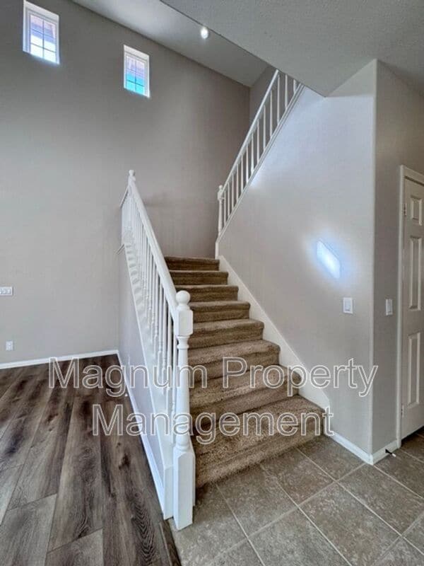 Building Photo - 30906 Crystalaire Dr