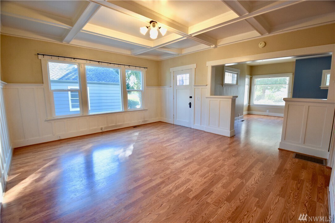 Dining room - 1228 S 3rd St