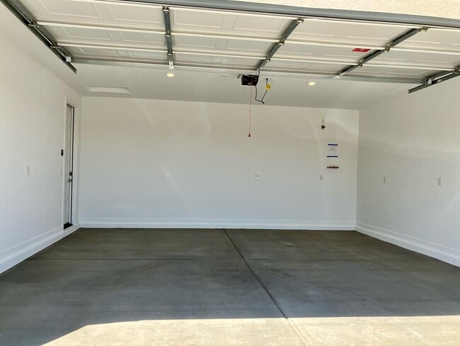 Building Photo - 16722 W Audrey Ln