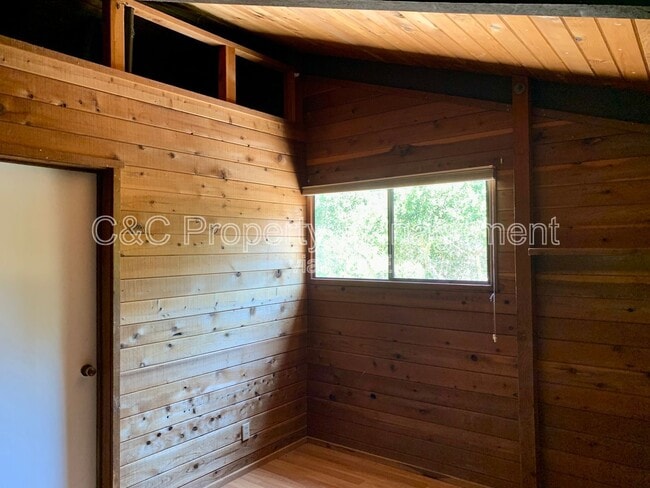 Building Photo - 9 Calle De Paloma
