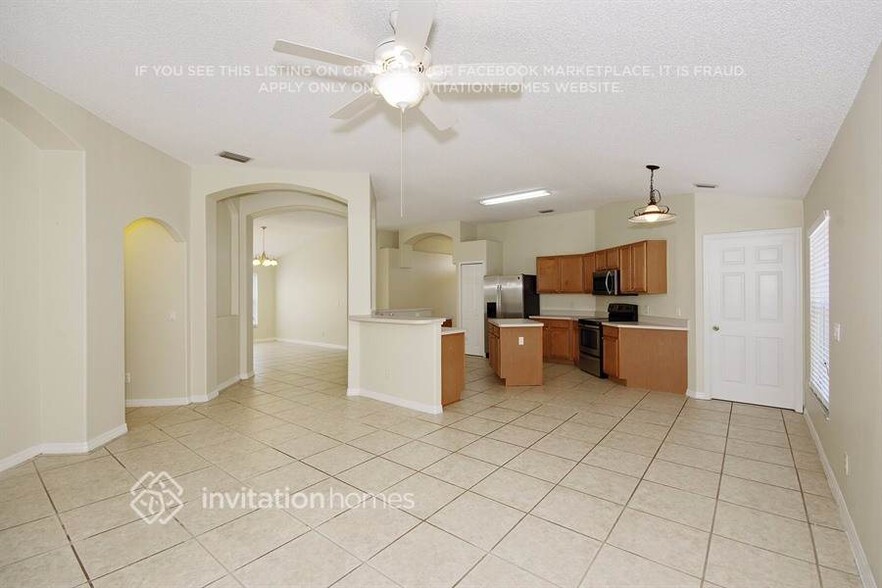 Building Photo - 910 Shaw Cir