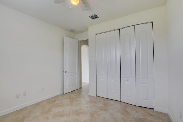 Building Photo - 8861 Sea Chase Dr