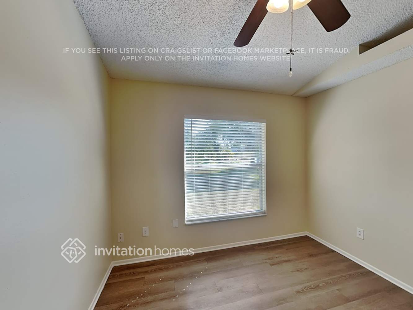 Building Photo - 472 Winding Oak Ln
