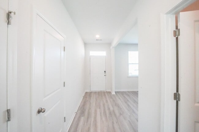 Building Photo - Available Soon!