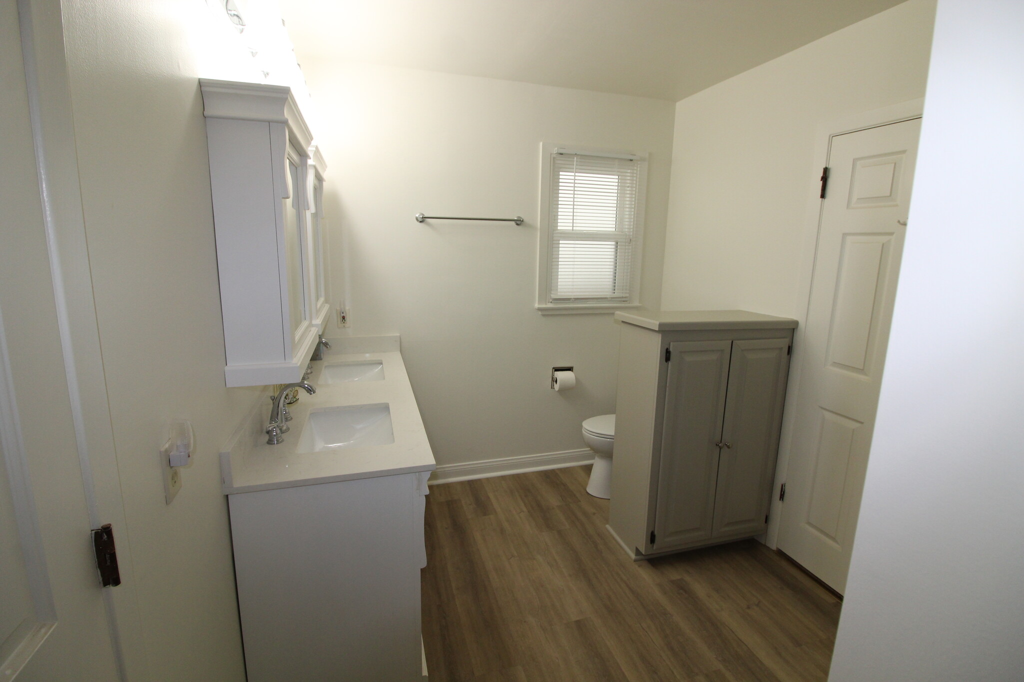 Remodeled bath - 136 Hermosa Ave