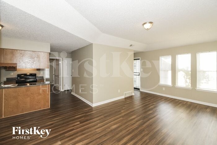 Building Photo - 4308 Rosswood Dr