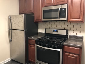 Building Photo - 146 Manhattan Ave