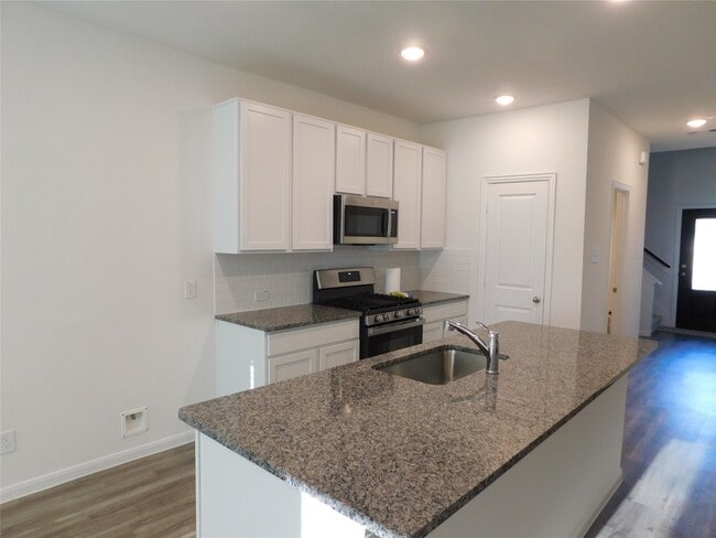 Building Photo - 10775 Sora Dr