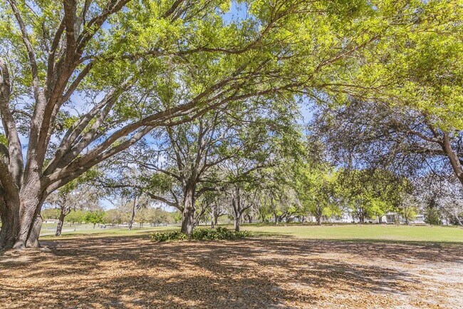 Building Photo - 1824 Marion County Rd