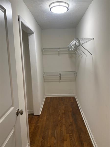 Building Photo - 950 Hall St SW