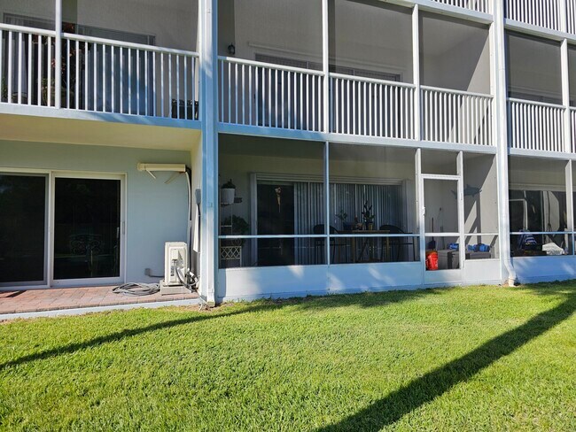 Building Photo - 120 Lehane Terrace