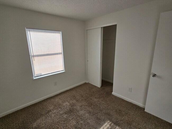 Building Photo - 11587 Gwynford Ln