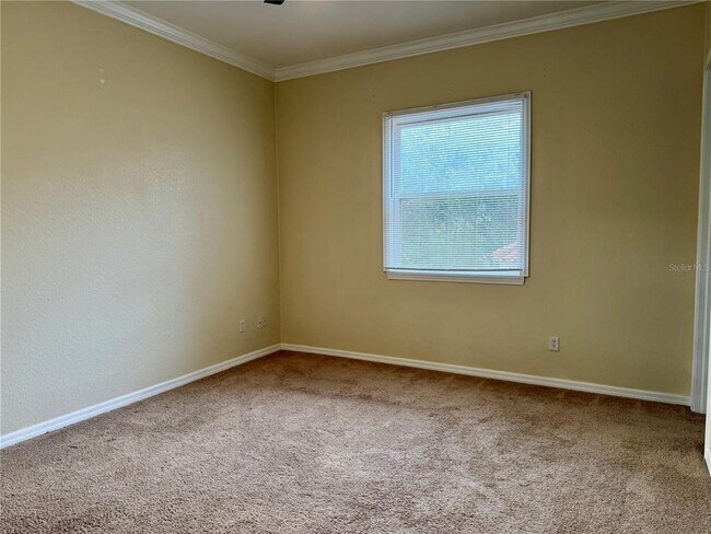 Building Photo - 2349 Max Ct