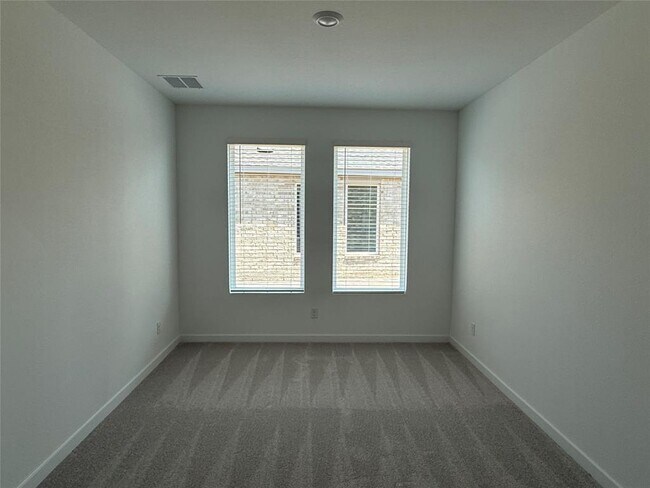 Building Photo - 241 Seabreeze St