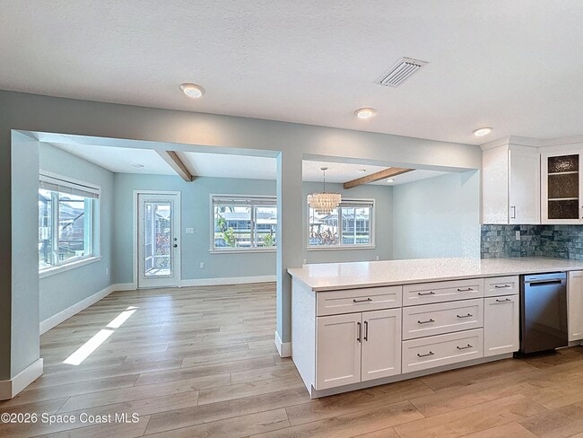 Building Photo - 1707 Shore Dr