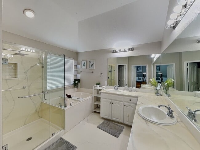 Building Photo - Charming Corner Lot Home in The Villages at Edgecliff – Crowley ISD!