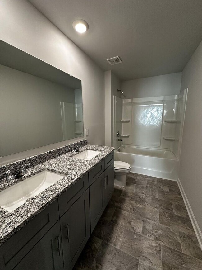 Building Photo - 3263 Colonel Ct