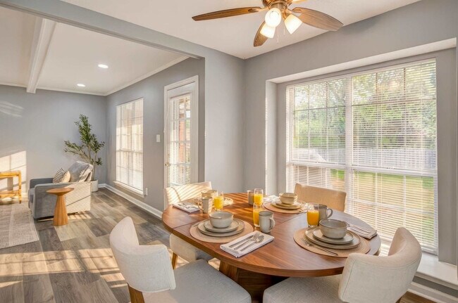 Building Photo - 2420 Haddington Rd