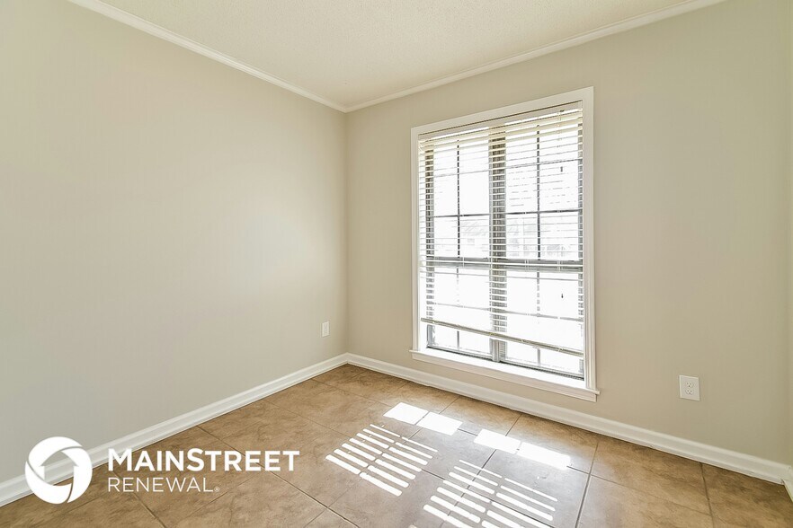 Building Photo - 6816 Birch Run Ln