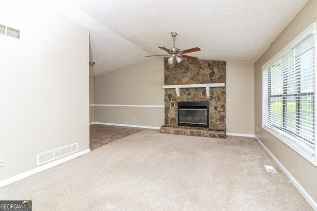 Building Photo - 2434 Wood Meadows Dr