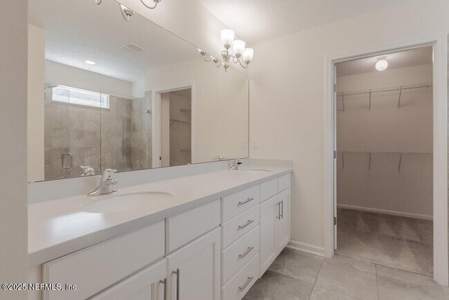 Building Photo - 12613 Itani Ct