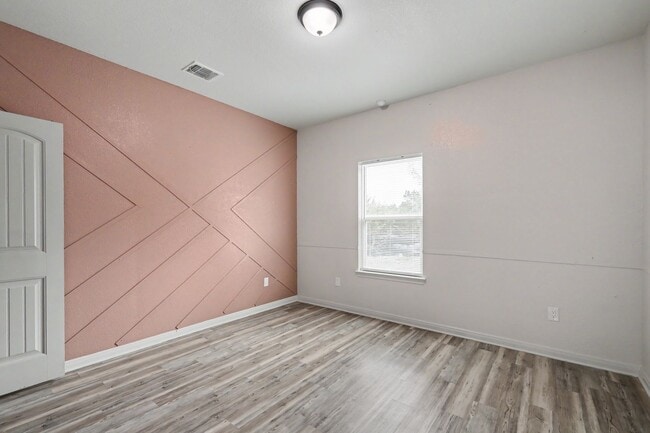 Building Photo - Flexible Move-in Options Available To Help Reduce Upfront Costs for Qualified Tenants. Private 2 ...