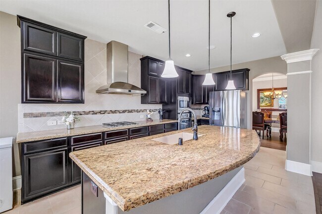 Building Photo - 2610 Orleans Way