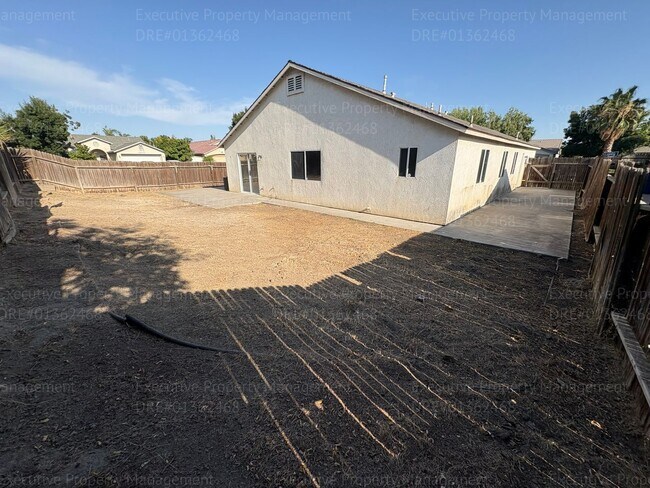 Building Photo - Corner lot 4-bedroom, 2-bathroom home