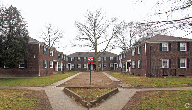 Building Photo - Fulton Gardens