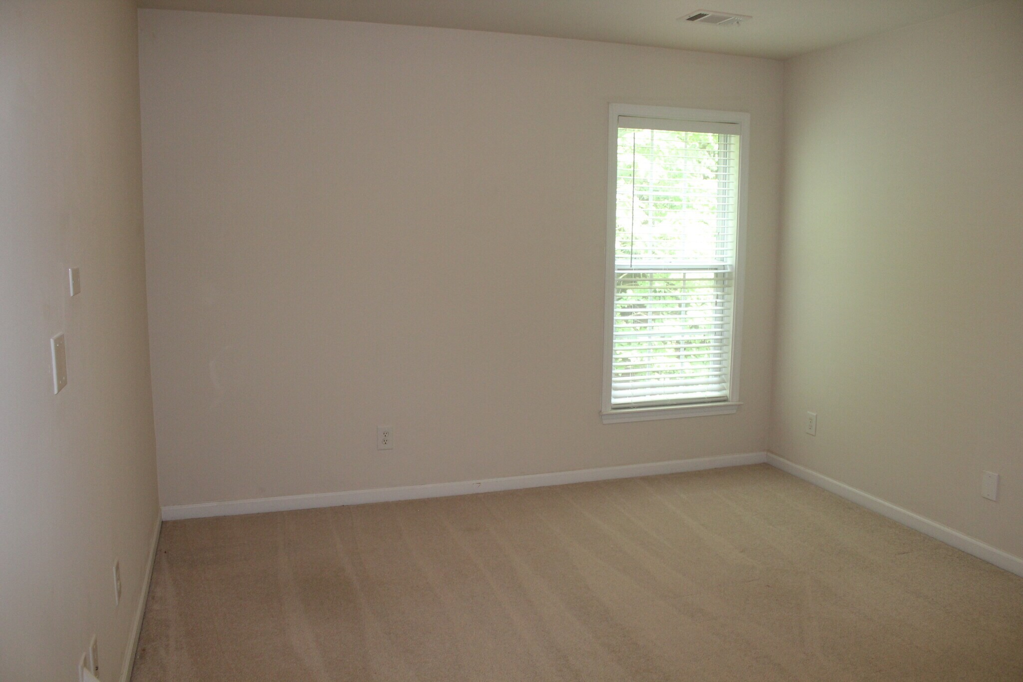 Building Photo - 1404 Bellsmith Dr