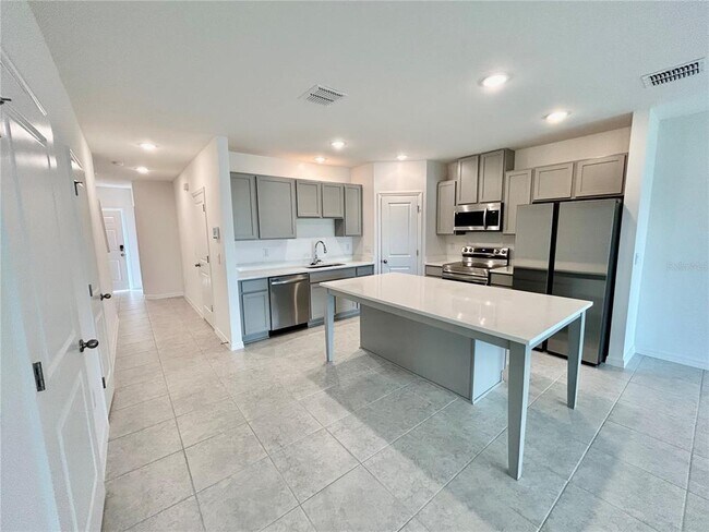 Building Photo - 32067 Eastern Redbud Br