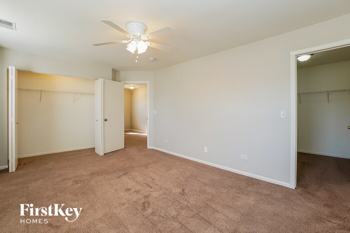 Building Photo - 3833 Pathfinder Ct