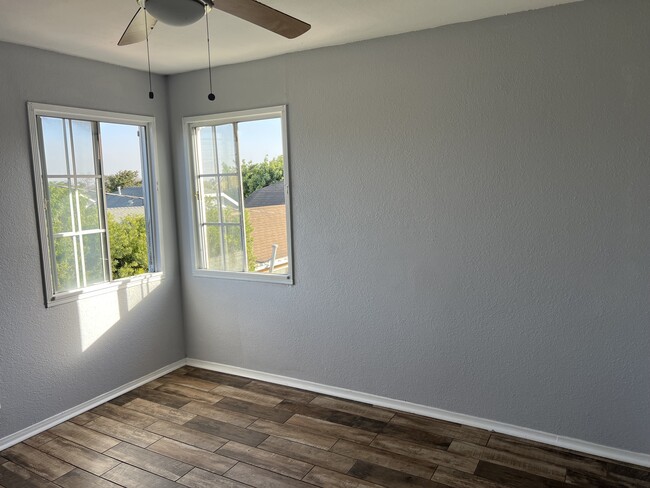 Bedroom - 925 E Fairview Blvd