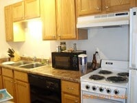 Building Photo - 616 N Carroll St