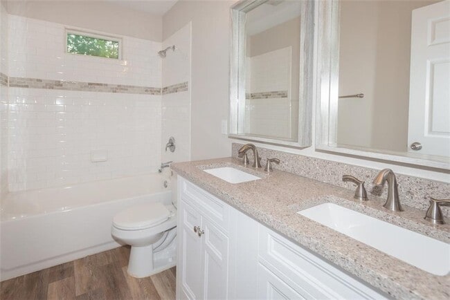 Building Photo - 6026 Bluebell Cir