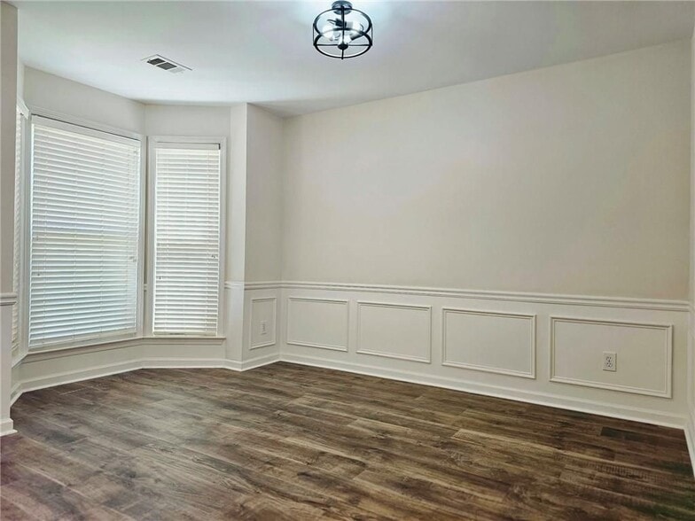 Building Photo - 3229 Davenport Park Ln