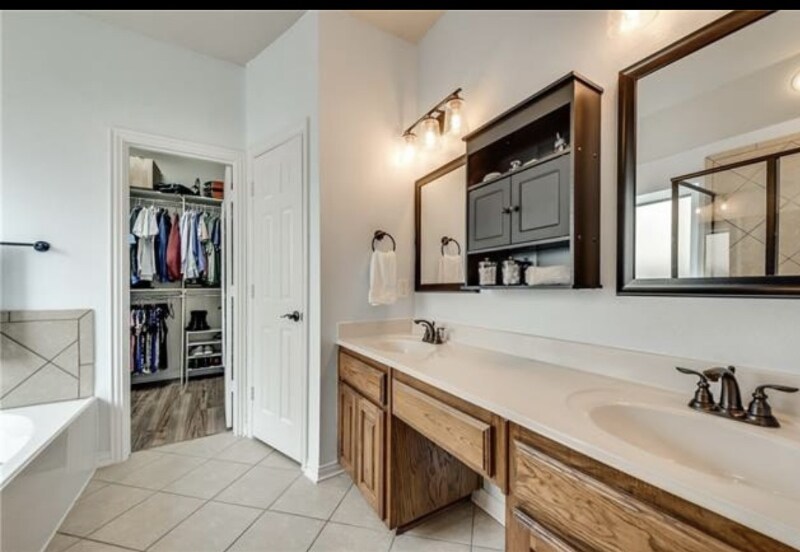 Building Photo - 2902 Aurora Mist Dr