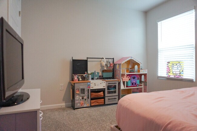 Building Photo - 4703 Airmen Dr