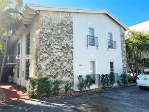 Building Photo - 1514 Salzedo St