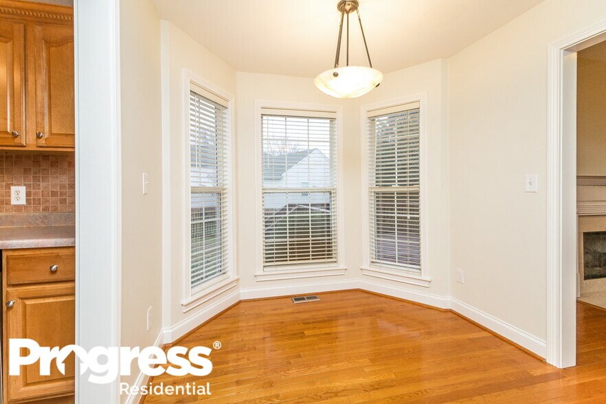 Building Photo - 2062 Prescott Way