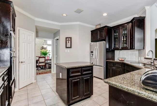 Building Photo - 2107 Pitching Wedge Ct