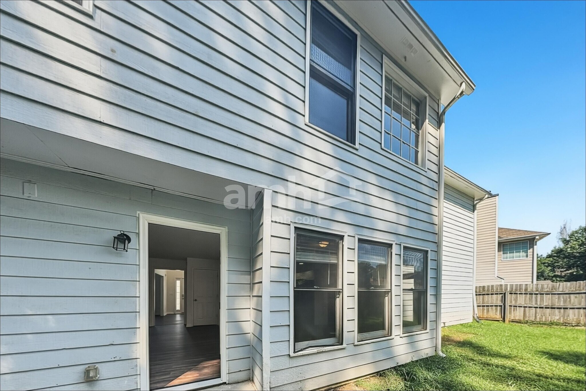 Building Photo - 1121 Lauren Way