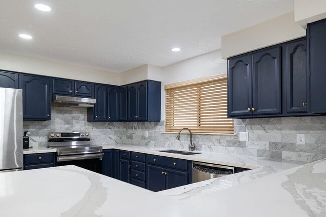 Building Photo - 3719 Straightfork Dr