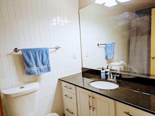 Building Photo - 24 Bay State Rd