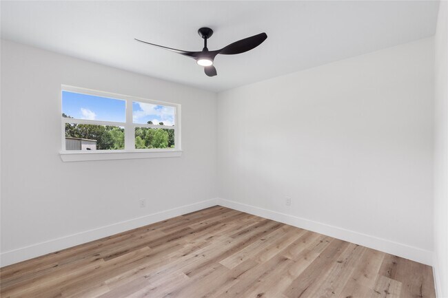 Building Photo - 12019 Beth Ln