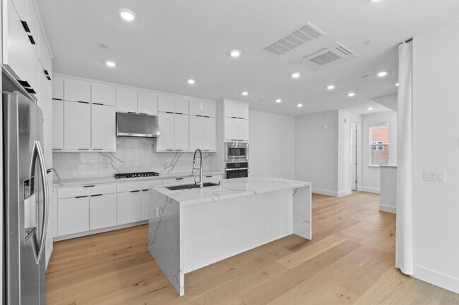 Building Photo - 3020 Boyter Pl